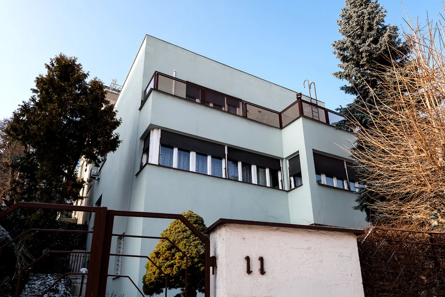 Priečelie vily na Bradlianskej 11